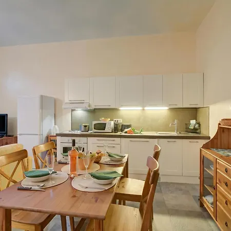 Villa Azzurra Front Beach - Pool - Happy Rentals アパート *